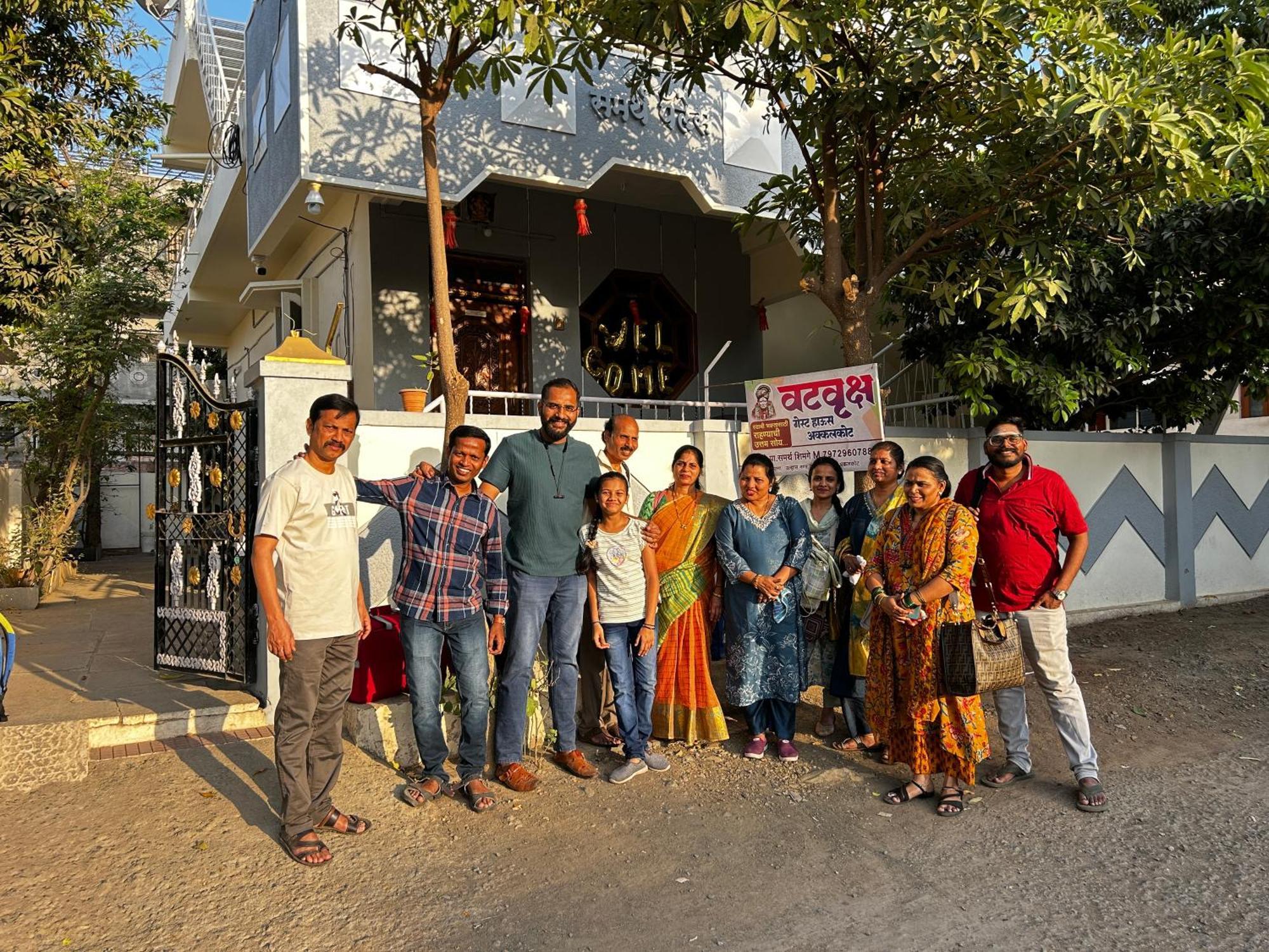 Vatavriksha Guest House,Akkalkot Akalkot Ngoại thất bức ảnh